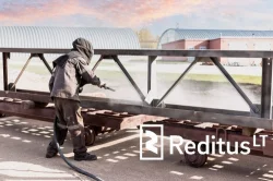 krāsotājs un smilšu strūklas iekārtu - strūklas izejviela - Vajadzīgi