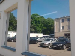 Продают - розницу. тонировка и - виниловая наклейка
