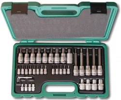 Auto instrumentu komplekti