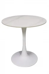 Mēbeles noliktavā Rīgā