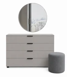 Kumode ar spoguli un pufu miygloss 